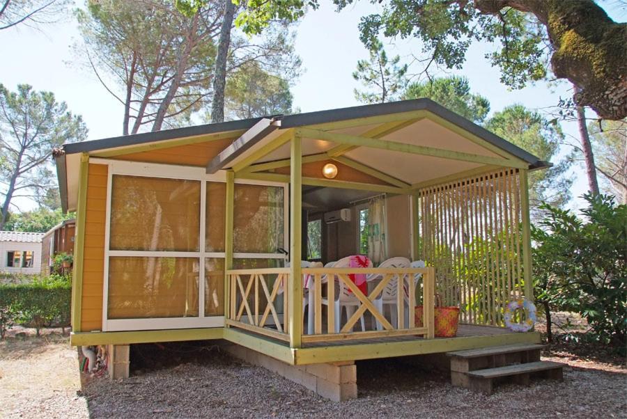 Camping Lou Cantaire Hotel Fayence Bagian luar foto