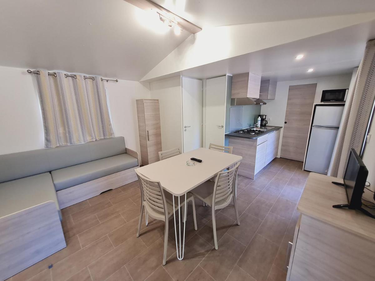 Camping Lou Cantaire Hotel Fayence Bagian luar foto