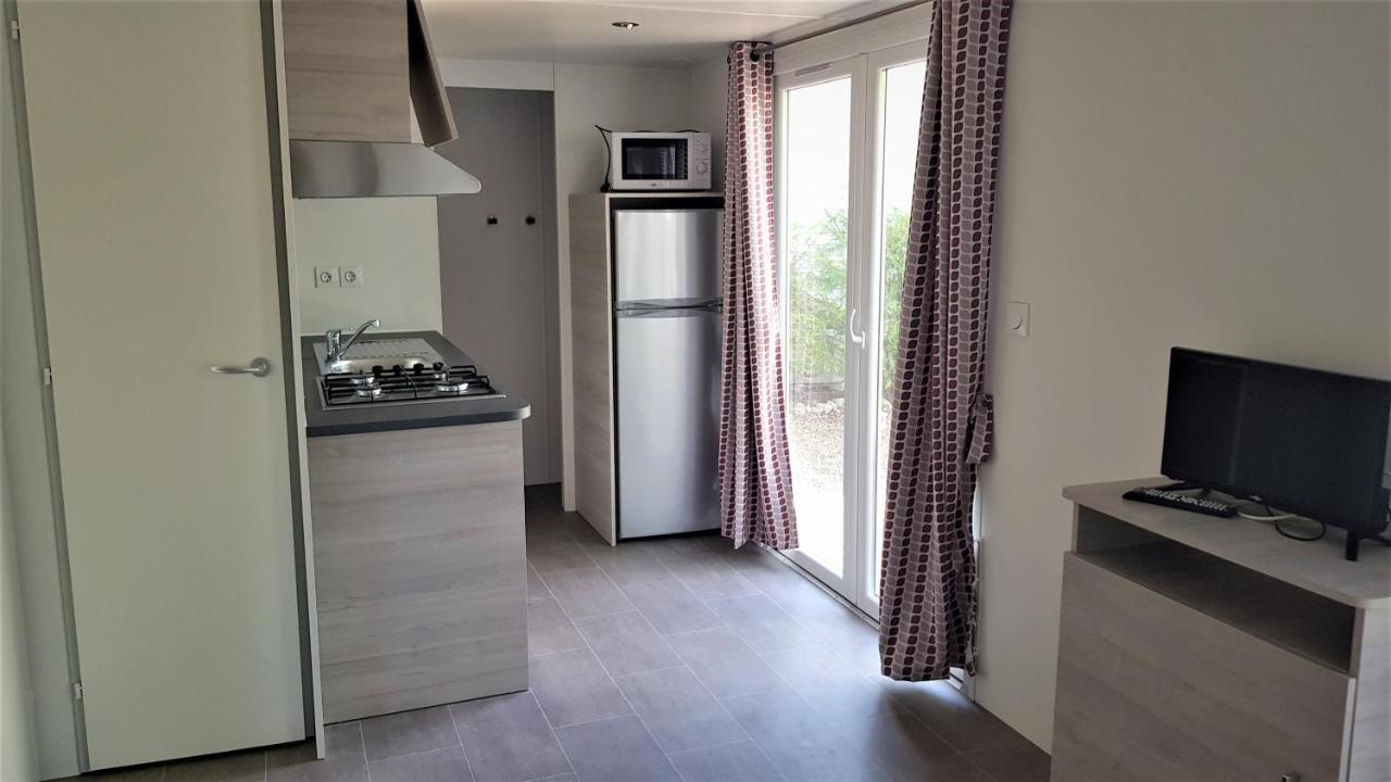 Camping Lou Cantaire Hotel Fayence Bagian luar foto