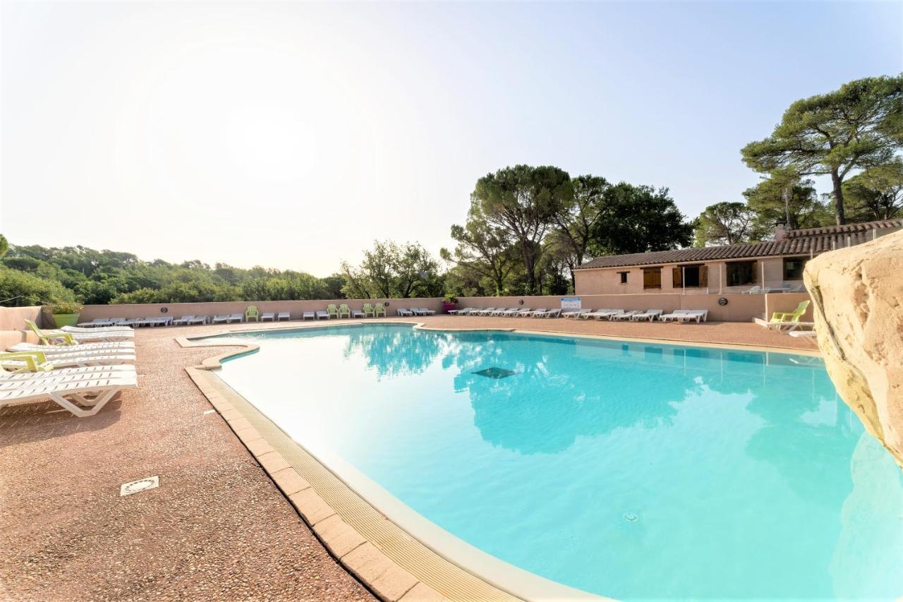 Camping Lou Cantaire Hotel Fayence Bagian luar foto