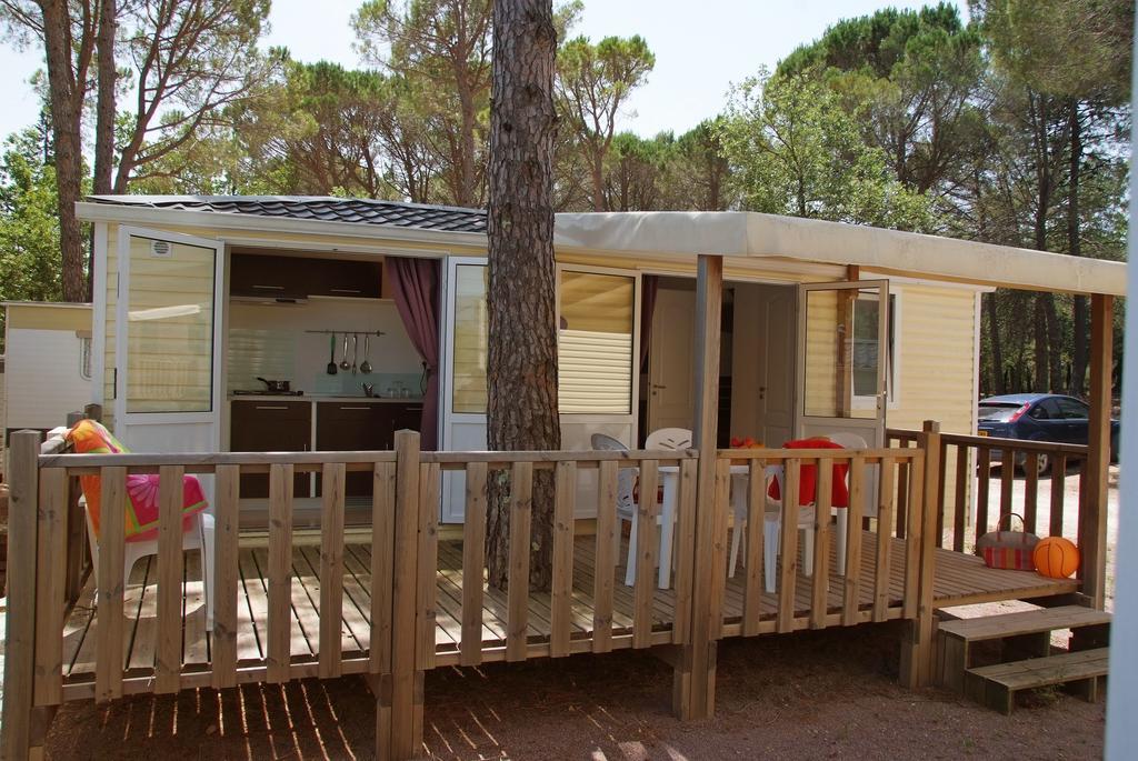 Camping Lou Cantaire Hotel Fayence Bagian luar foto