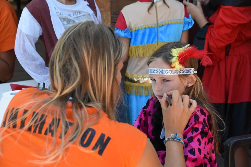 Camping Lou Cantaire Hotel Fayence Bagian luar foto