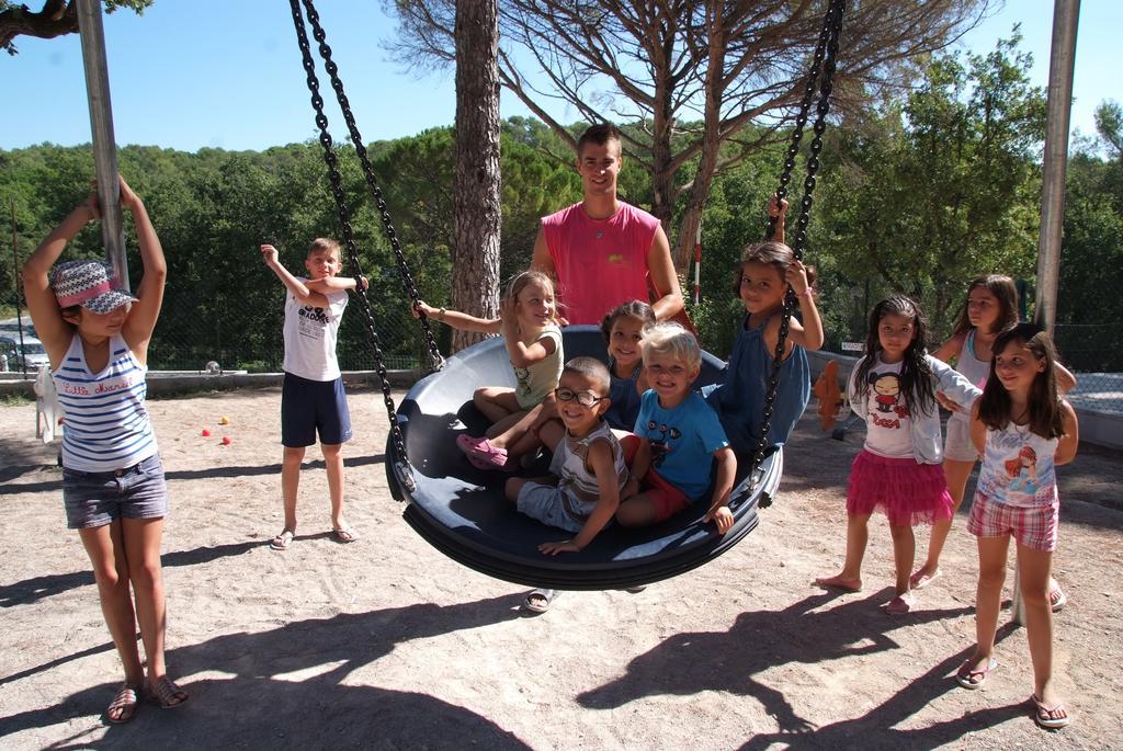 Camping Lou Cantaire Hotel Fayence Bagian luar foto
